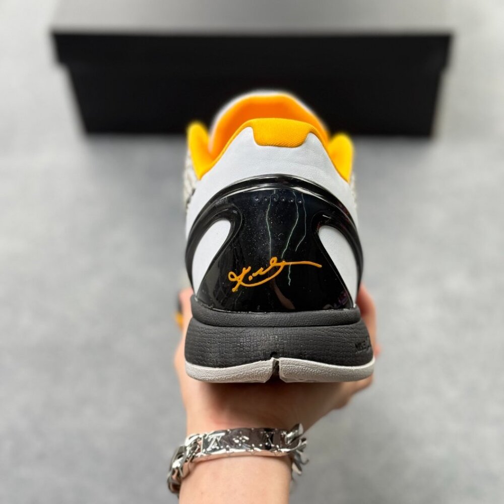 Nike Kobe Vi Protro 6 - image 4